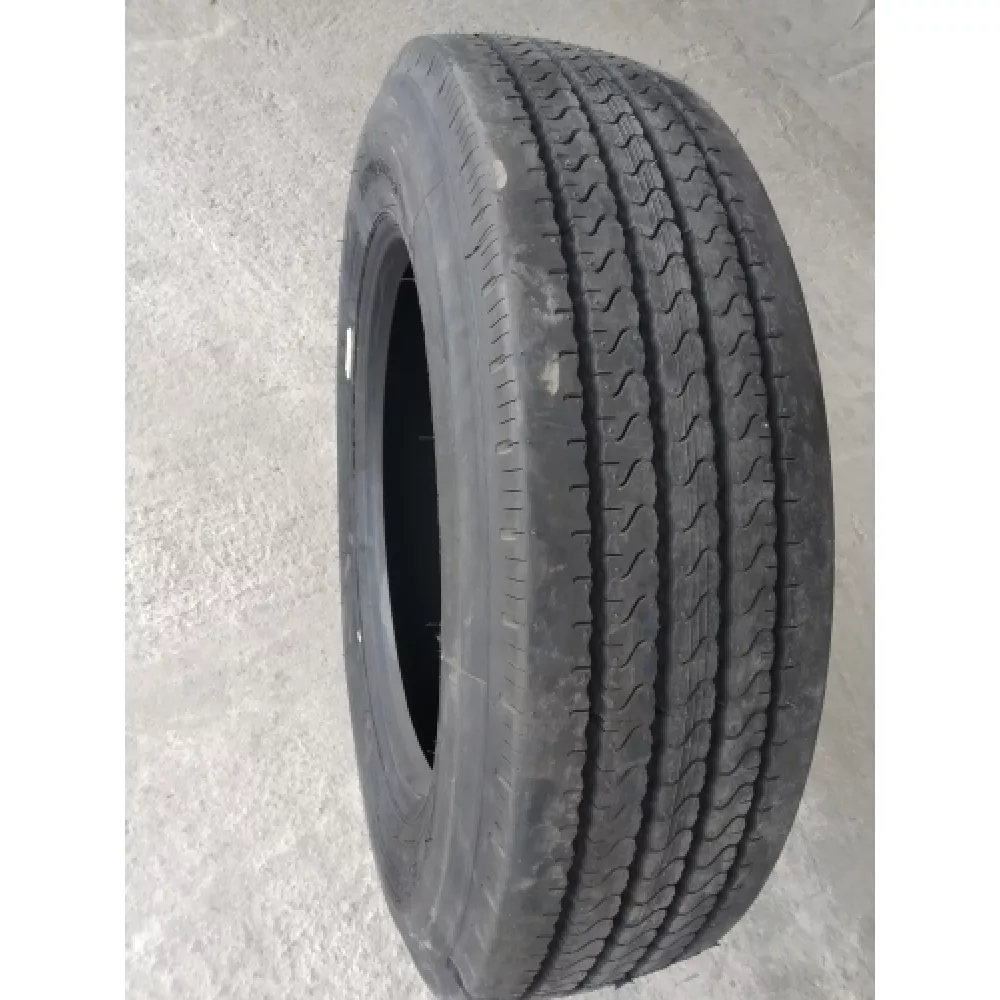 Грузовая шина 255/70 R22,5 Long March LM-120 16PR в Белоярске